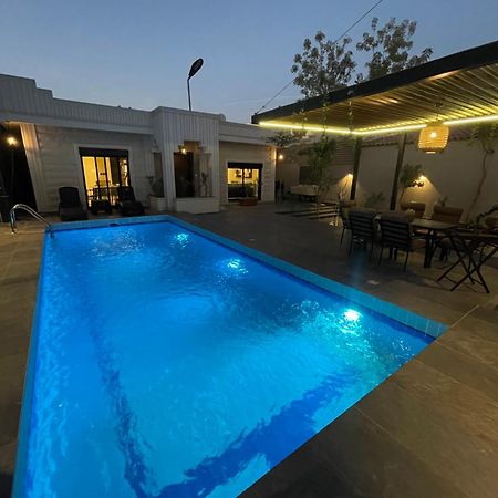 فيلا موقع مميز وإطلالة على المسبح Riade Exterior foto